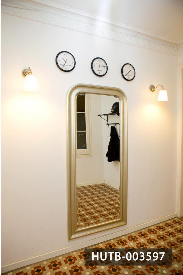 Big Apartment Barcelona Gran Via Exteriör bild