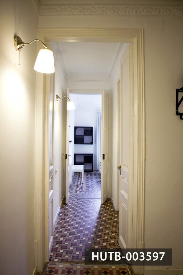Big Apartment Barcelona Gran Via Exteriör bild